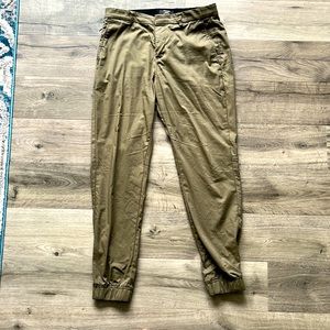 Green chinos 32 rw&co